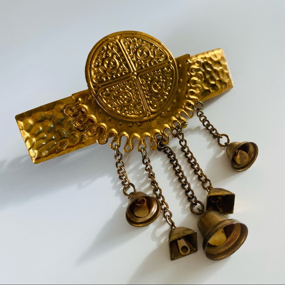 Vintage boho gold hair clip with bells - Picture 4 of 5